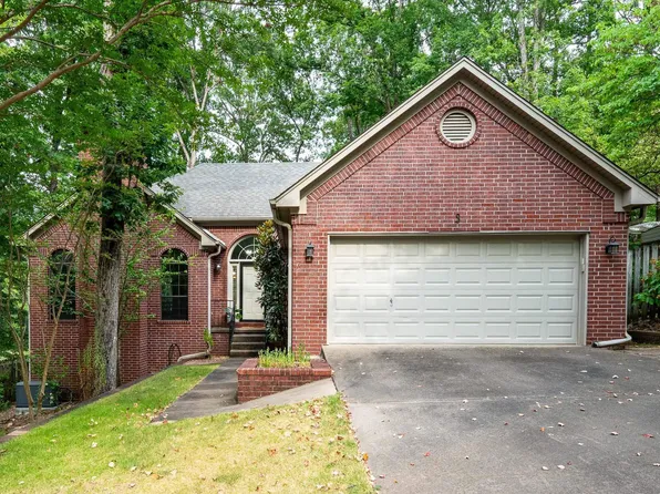 3 Surry Ct, Little Rock, AR 72211