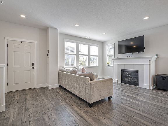 3rd image of 10267 NW 291st Ave