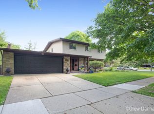 2254 Brighton Dr SE, East Grand Rapids, MI 49506