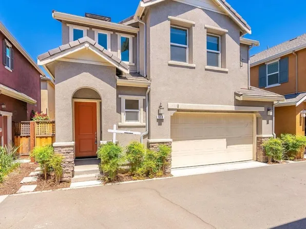 918 Flurry Dr, Livermore, CA 94550