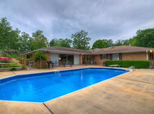 132 Pinecrest Rd, Bessemer, AL 35023