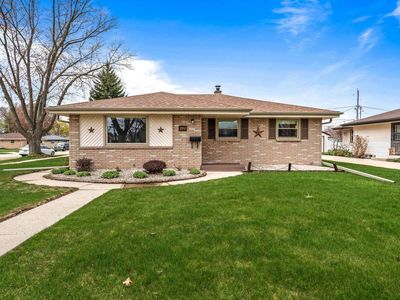 2912 15th AVENUE, South Milwaukee, WI, 53172