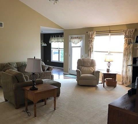 5th image of 4058 Erin Ct