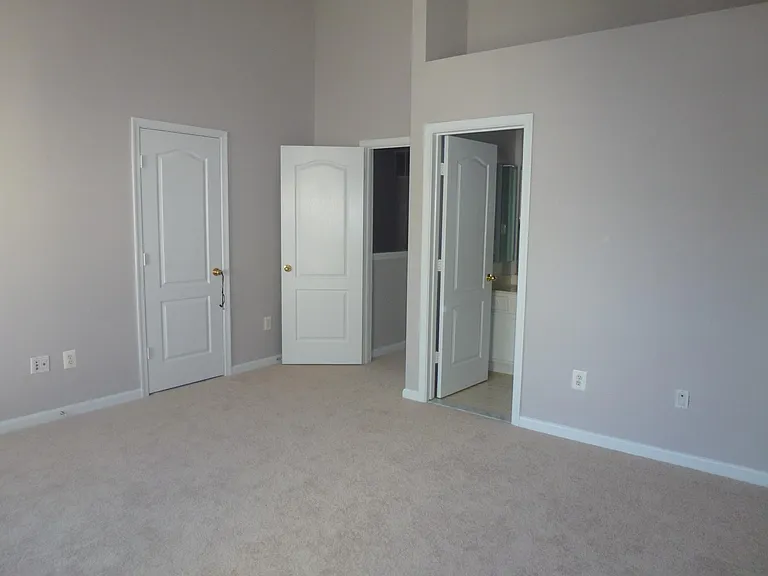 13125 Park Crescent Cir — Photo 16