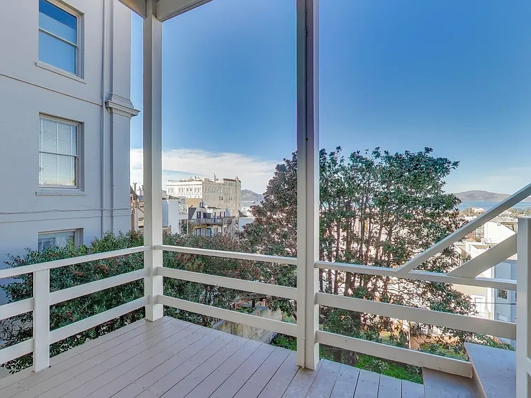 2160 Vallejo St — Photo 10