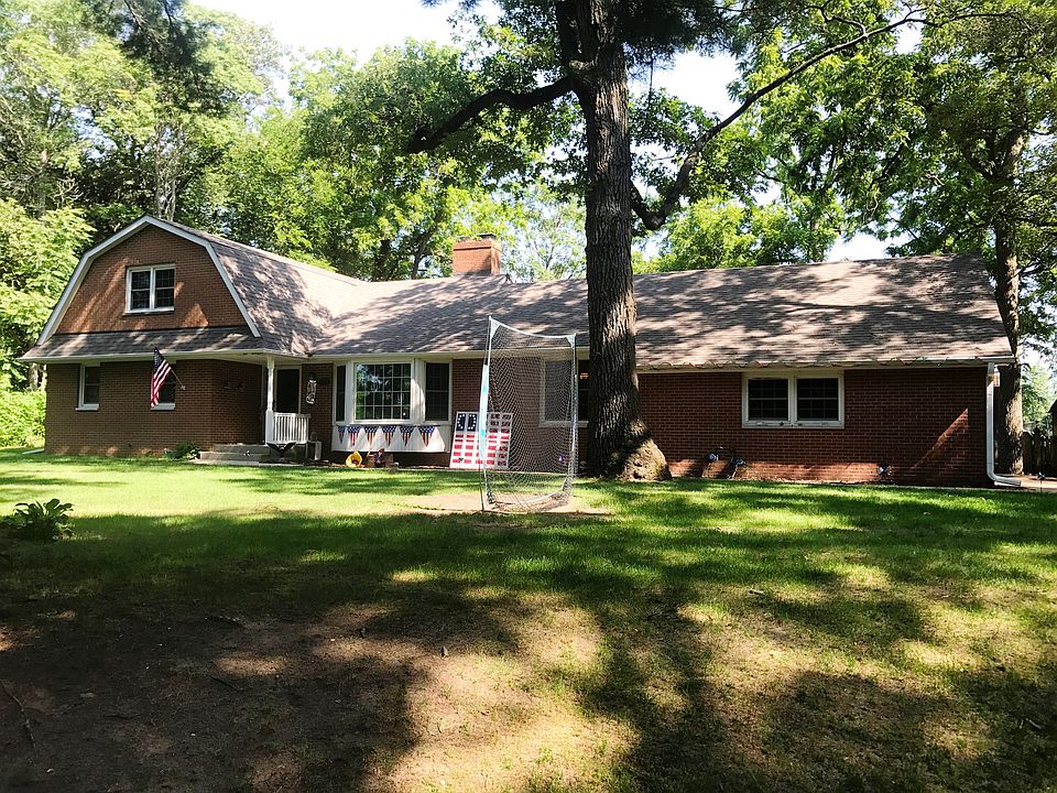 1st image of 248 E Croswell Ave