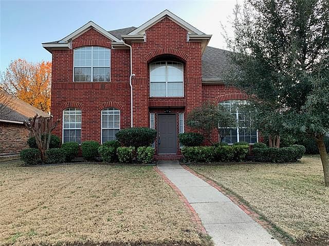 1st image of 2608 Zoeller Dr