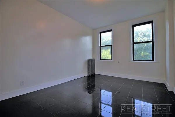 Rented by Real Street Inc | media 5