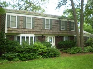 30 Zophar Mills Rd, Wading River, NY 11792