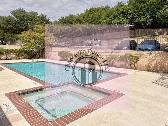 5th image of 1840 Burton Dr APT 111