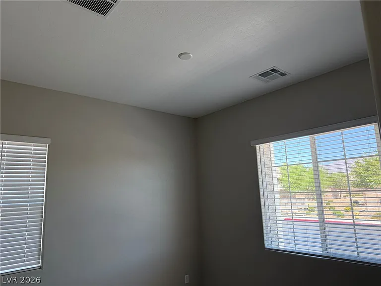 63 Barton Bay Ave — Photo 23