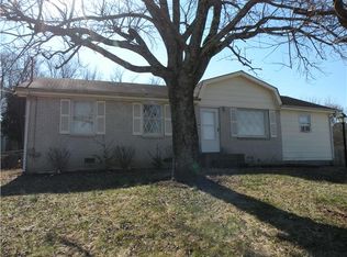 128 Dale Ave, Hendersonville, TN 37075