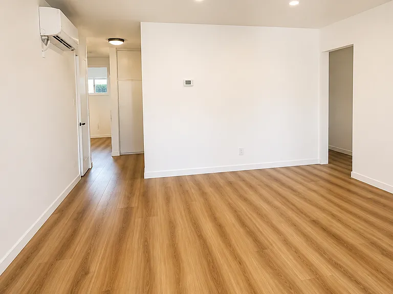 5146 Solar St — Photo 16