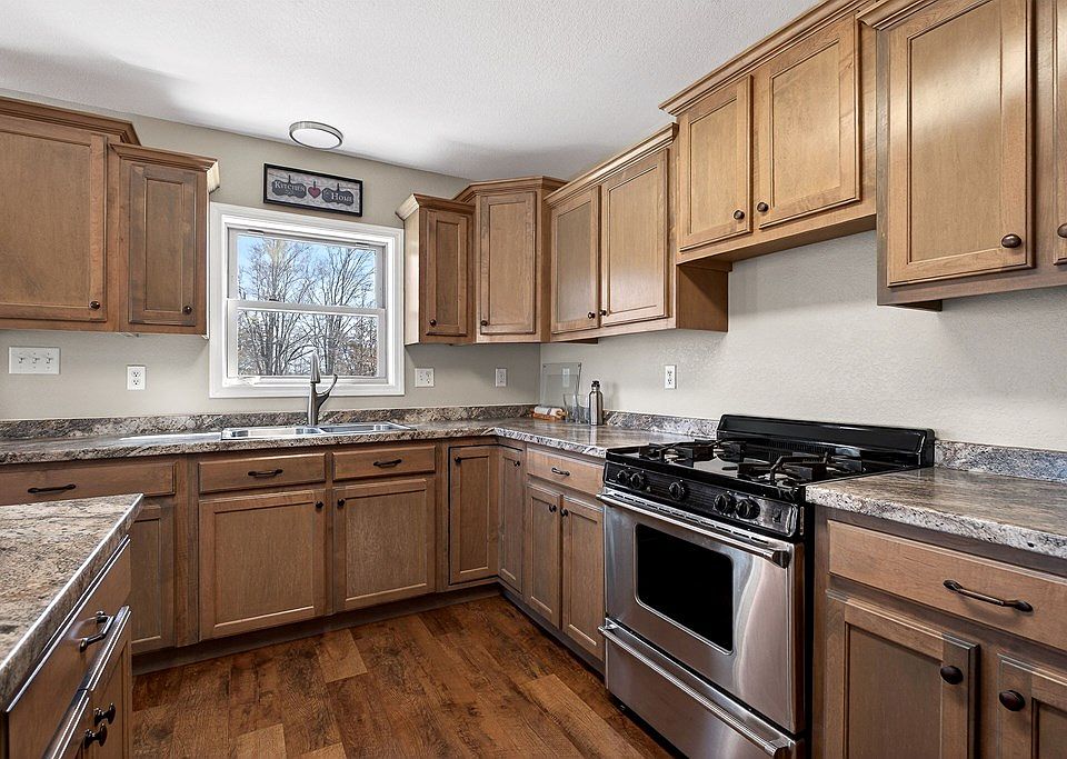 31st image of 138 Effie Allen Ln