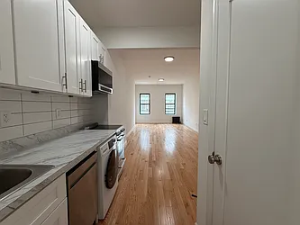 486 East 74th Street, #4D
