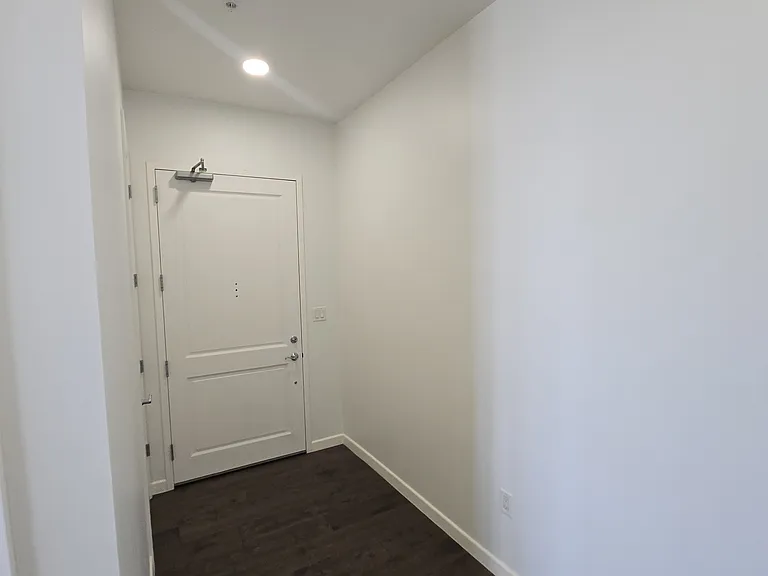 4820 Caroline St #304 — Photo 3