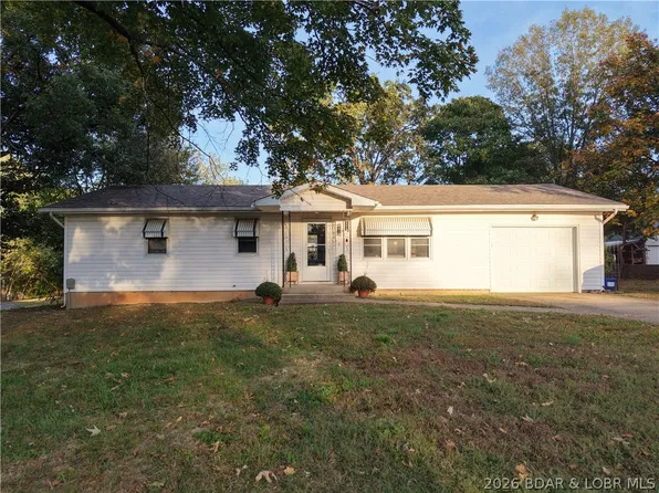 208 S Hill Dr, Stover, MO 65078