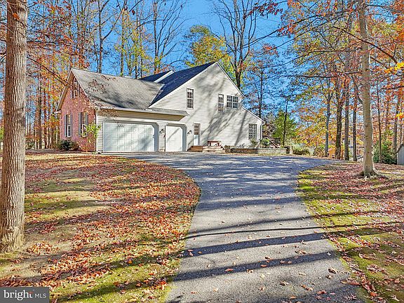 4th image of 1701 Angelina Ct