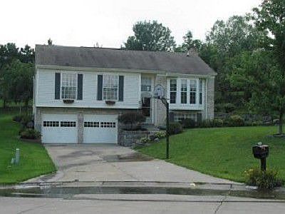 1st image of 5261 Roselawn Dr