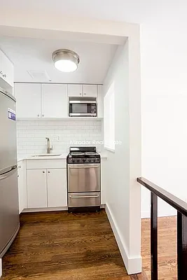 Rented by Mirador Real Estate | media 29