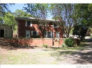 118 Riverside Dr, Mount Holly, NC 28120