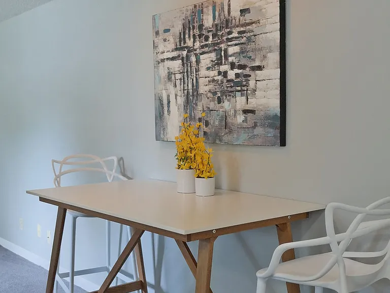 Columbus Park Apartments — Photo 17