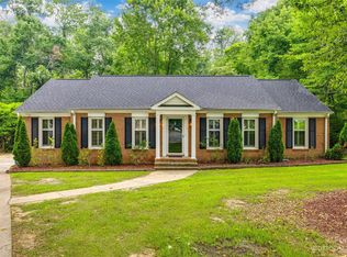 2305 Turnberry Ln, Charlotte, NC 28210