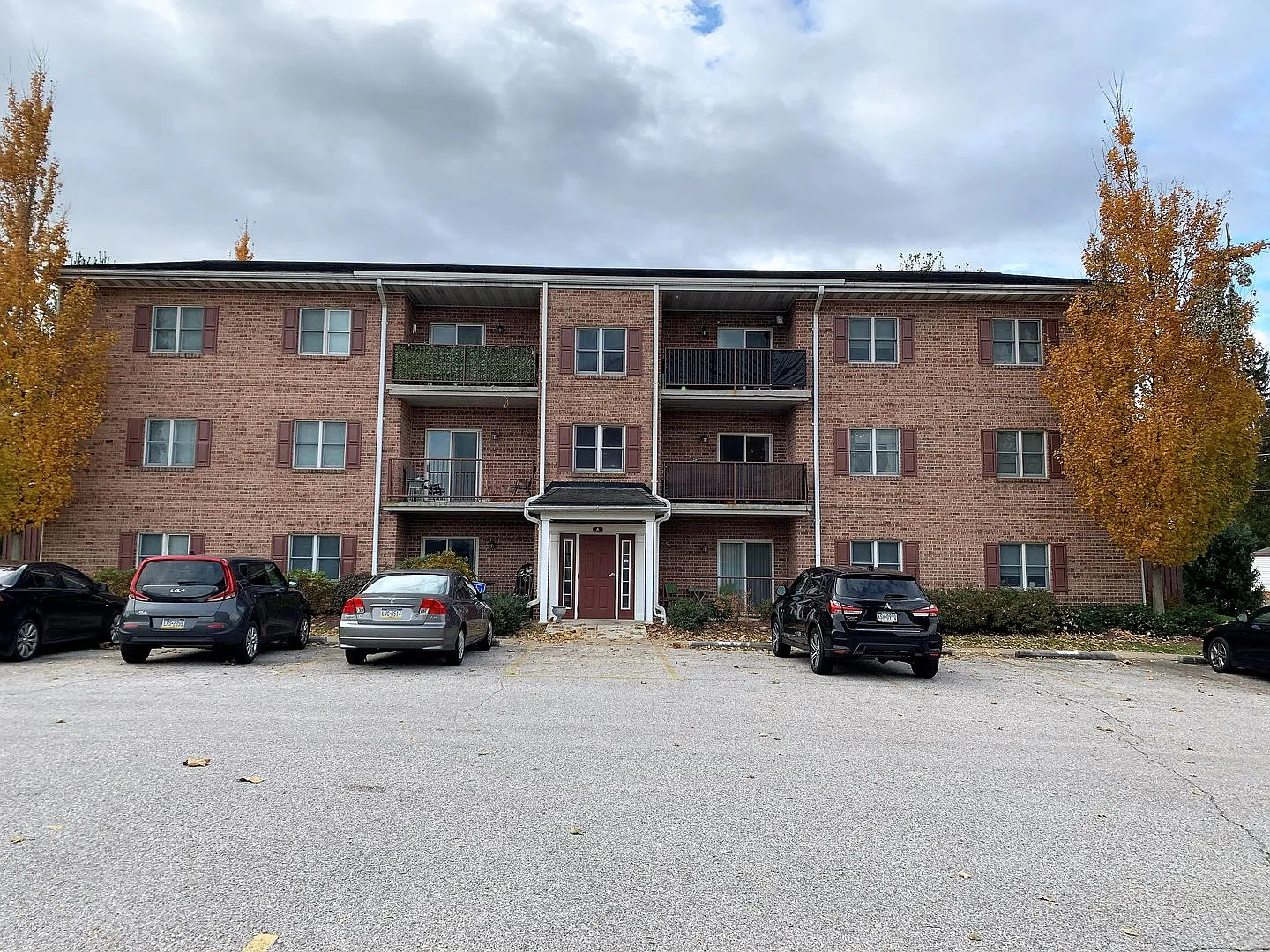 Spring Village Apartments — Photo 2