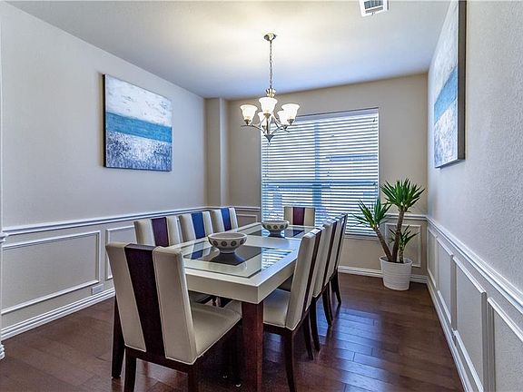4th image of 2376 Elm Valley Dr