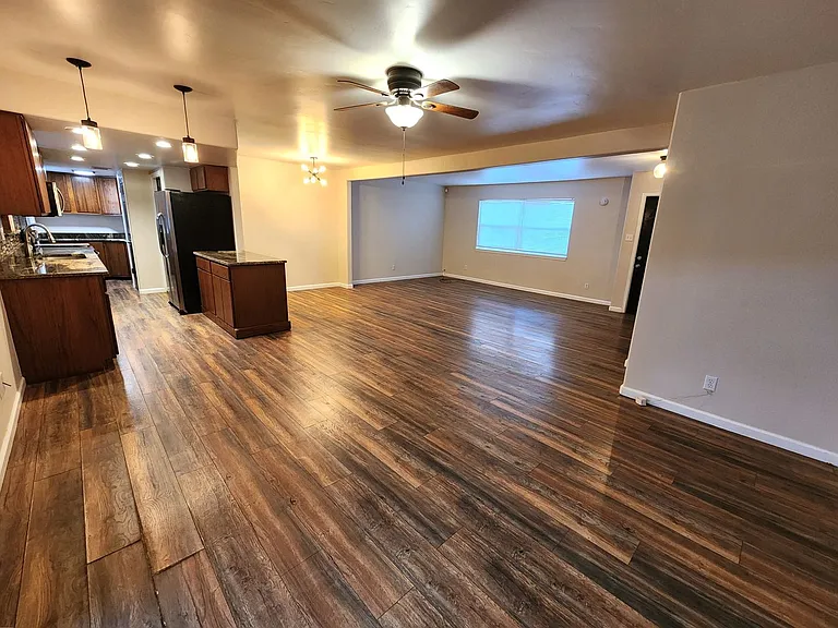 1795 Carlyle Dr — Photo 16