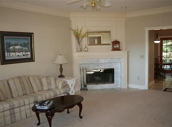 5th image of 3275 Shamrock E #26