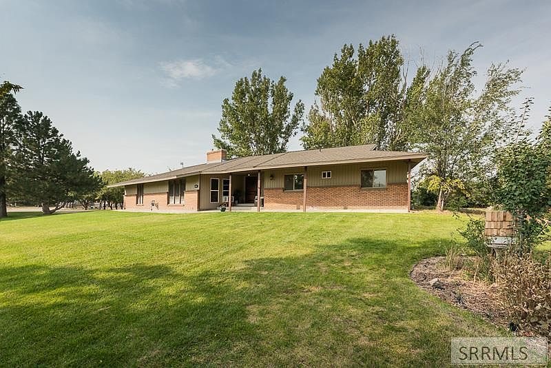 1st image of 14270 S 1st E