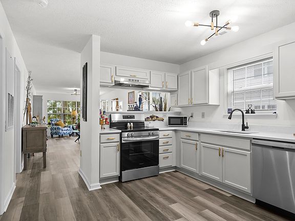 3rd image of 4251 Villas Dr. #306