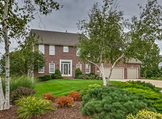 1004 Wicklow Cir, Papillion, NE 68046