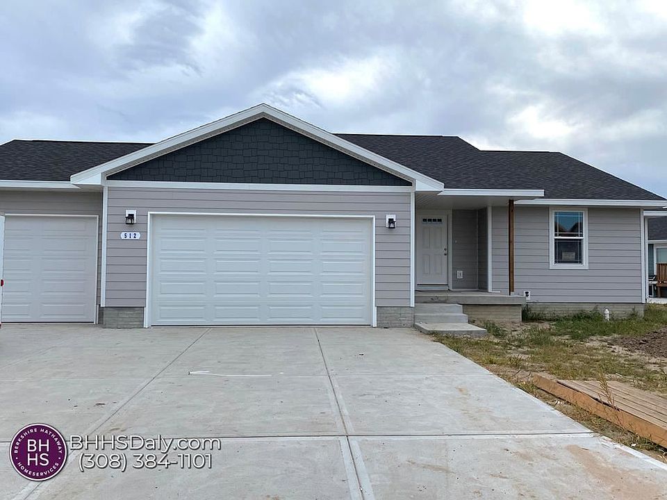 1st image of 512 Kenneth Dr