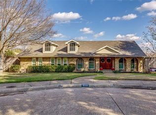 9706 Ravensway Dr, Dallas, TX 75238