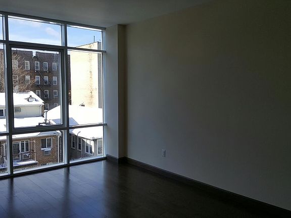 3rd image of 1679 E 19th St #305