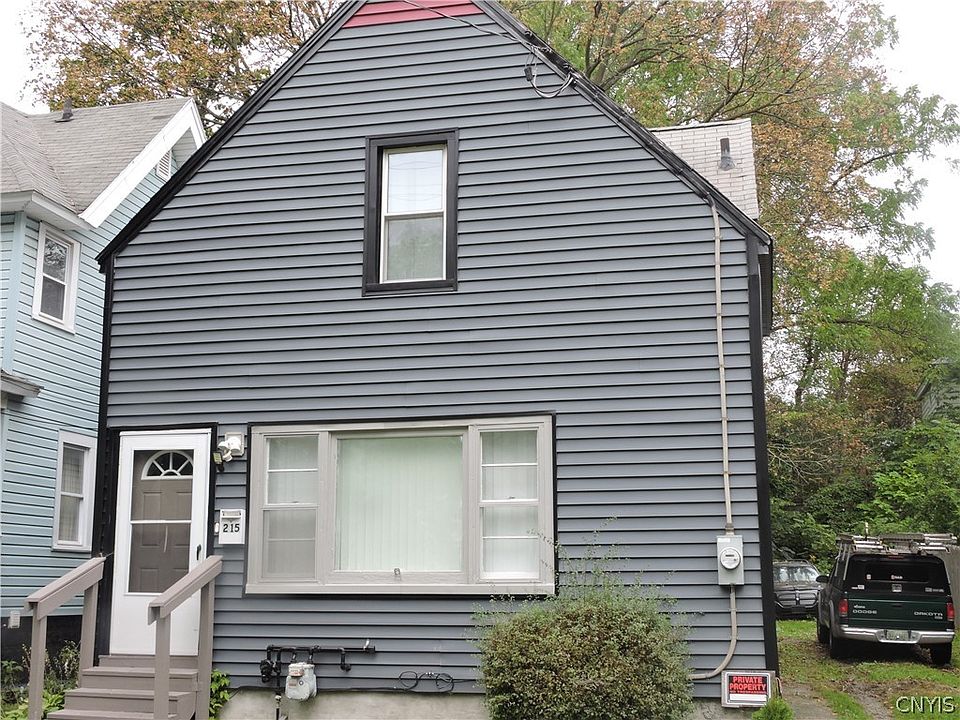 1st image of 215 Pattison St
