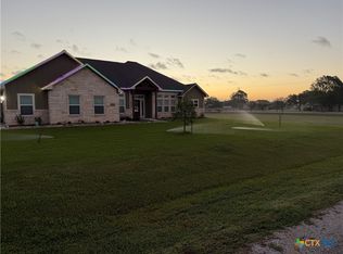 36 Meadow Creek Dr, Inez, TX 77968