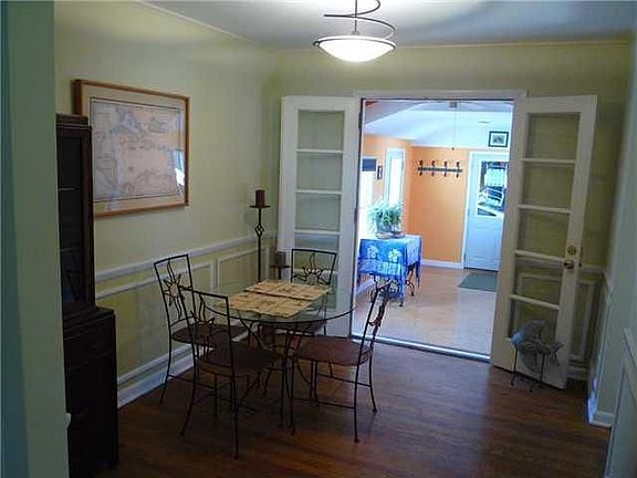 5th image of 4877 Glenburn Ave