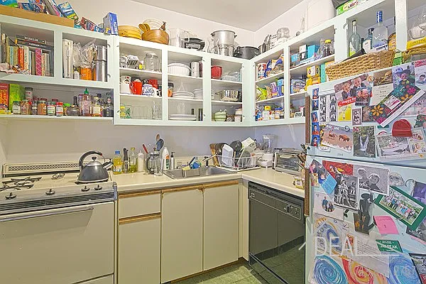 Sold by Ideal Properties Group | media 9