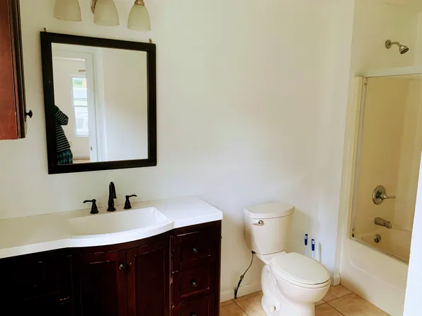 36 2nd St #B, Albany, NY 12210
