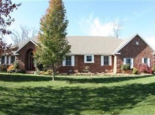 111 S Oak Grove St, Marshfield, MO 65706