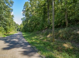 200 Scenic River Rd, Madisonville, TN 37354