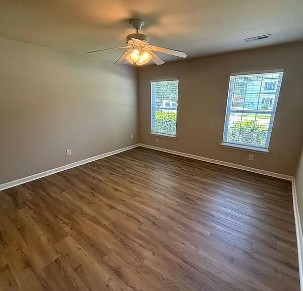 504 Savannah River Dr — Photo 19