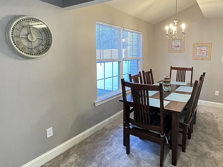 Queen Anne Way — Photo 21