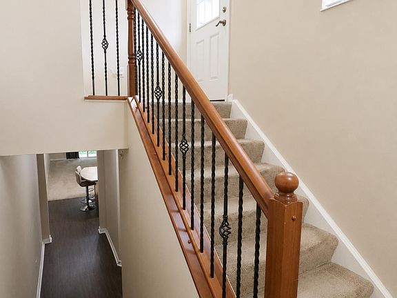 4th image of 1418 Twin Spires Dr