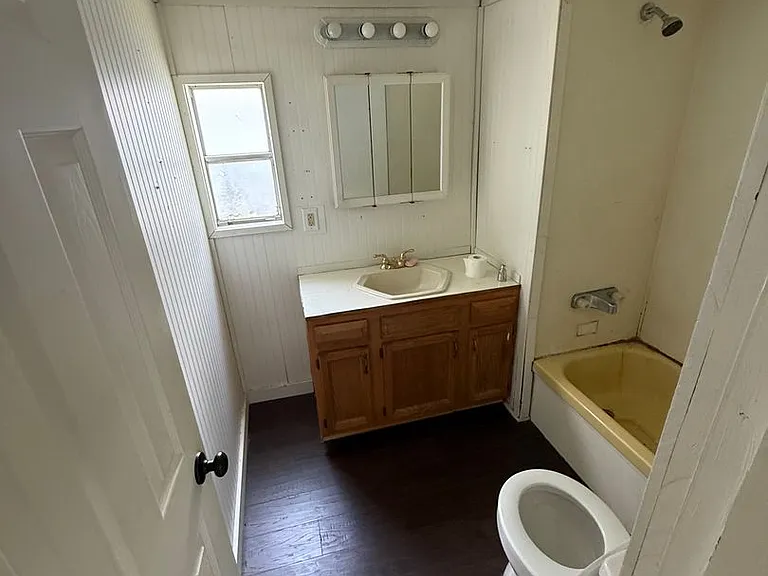 1040 Harding Blvd — Photo 4