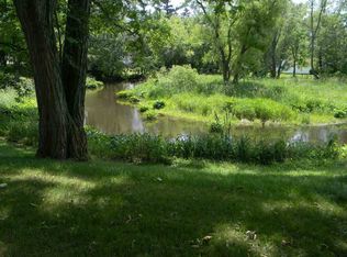 101 Cemetery St, Wolcottville, IN 46795