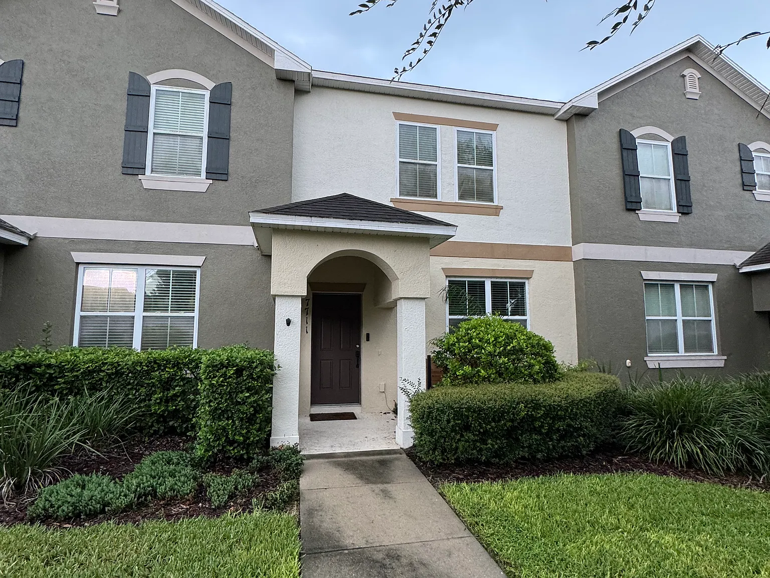 3 bed, 2.5 bath, 1460 sqft, $2,400 — Photo 1